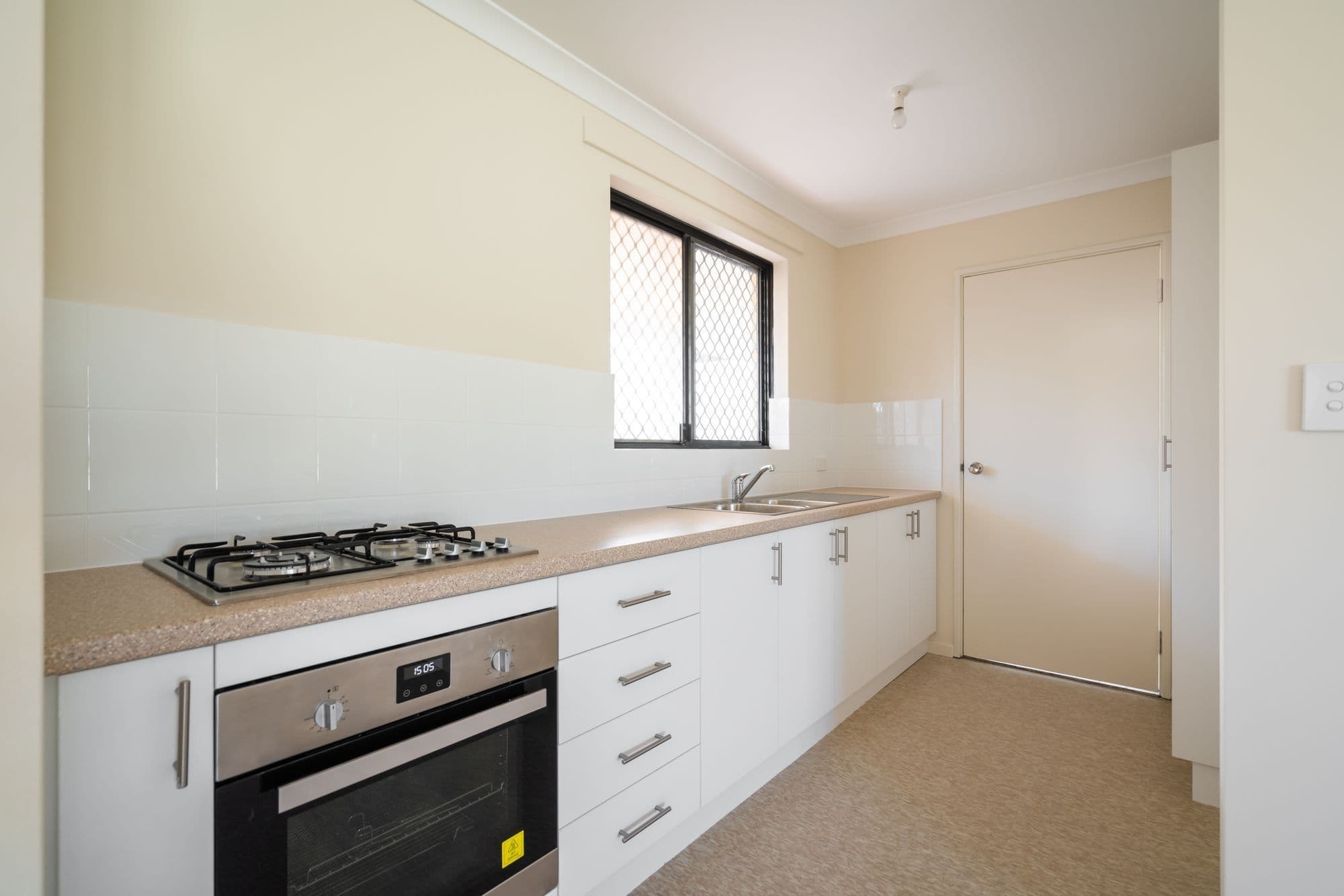 1kitchenstjames/1