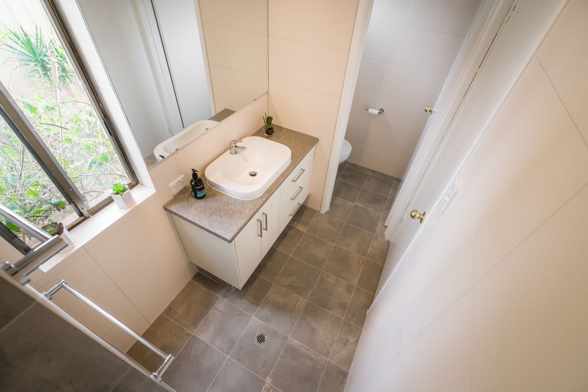 2bathroomcomotwo/1